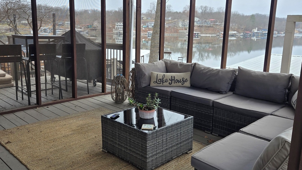 Photo of Livingroom in Lake of the Ozarks