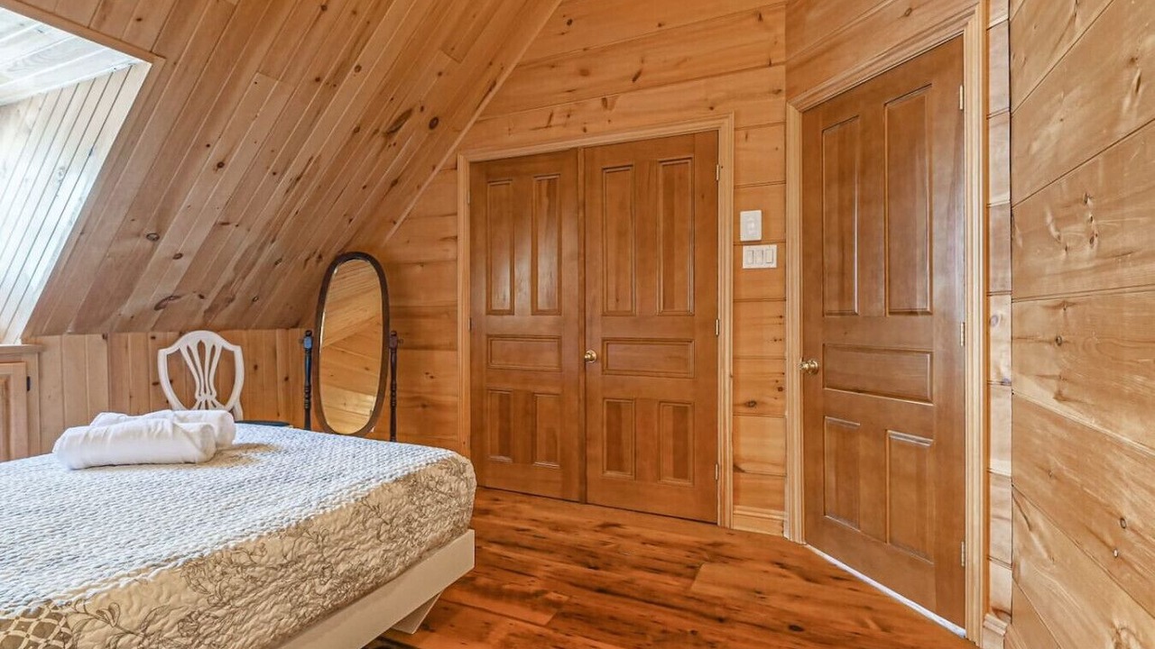 Photo of Bedroom in Notre-Dame-de-la-Merci