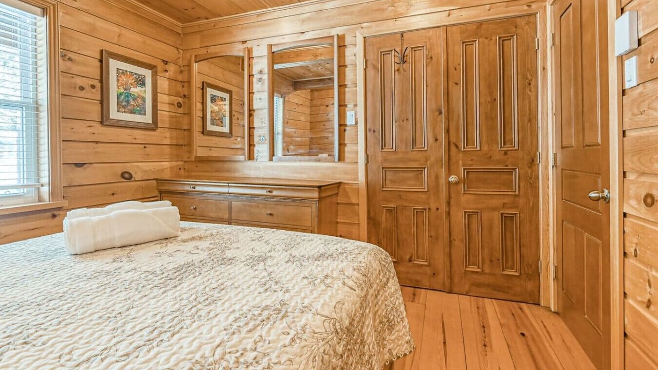 Photo of Bedroom in Notre-Dame-de-la-Merci