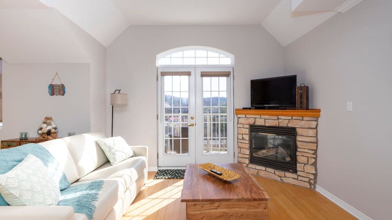 Photo of Livingroom in Piedmont
