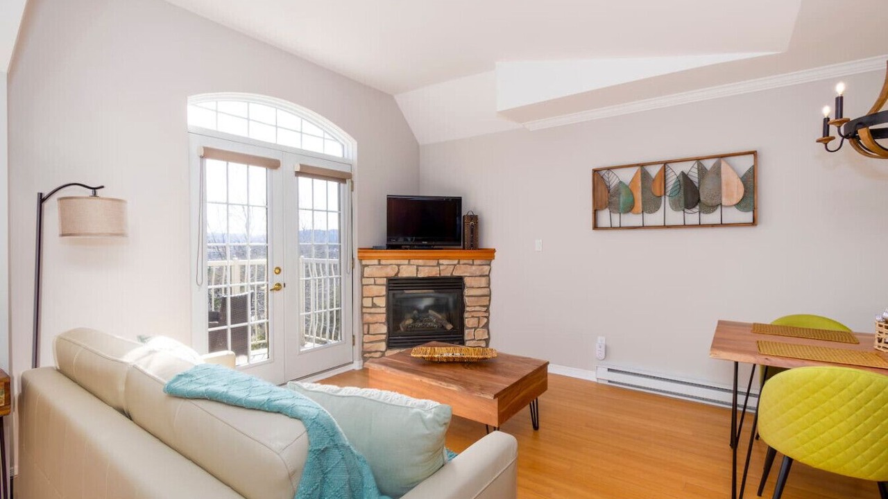 Photo of Livingroom in Piedmont