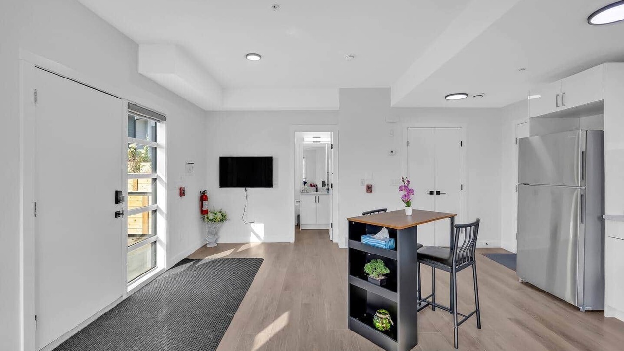 Photo of Others in Crescent Heights