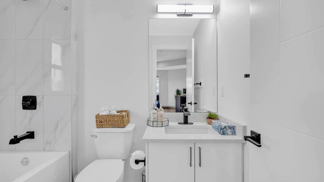 Photo of Bathroom in Crescent Heights