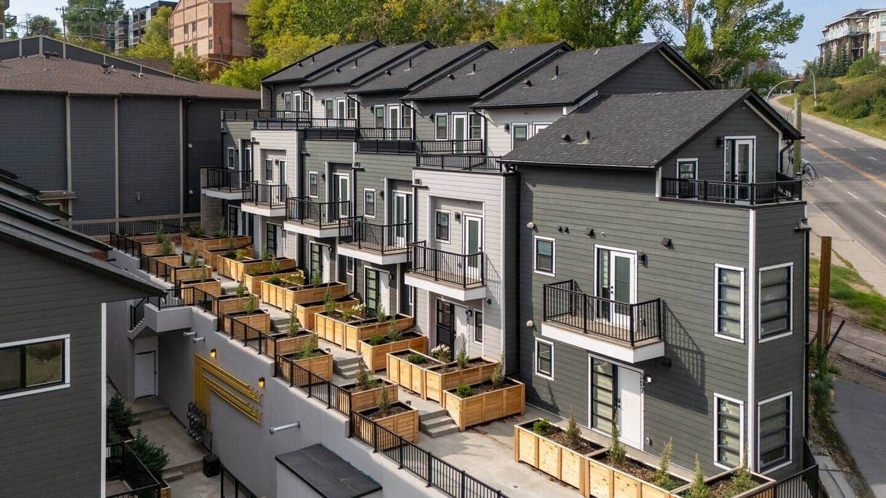 Photo of Outdoor in Crescent Heights