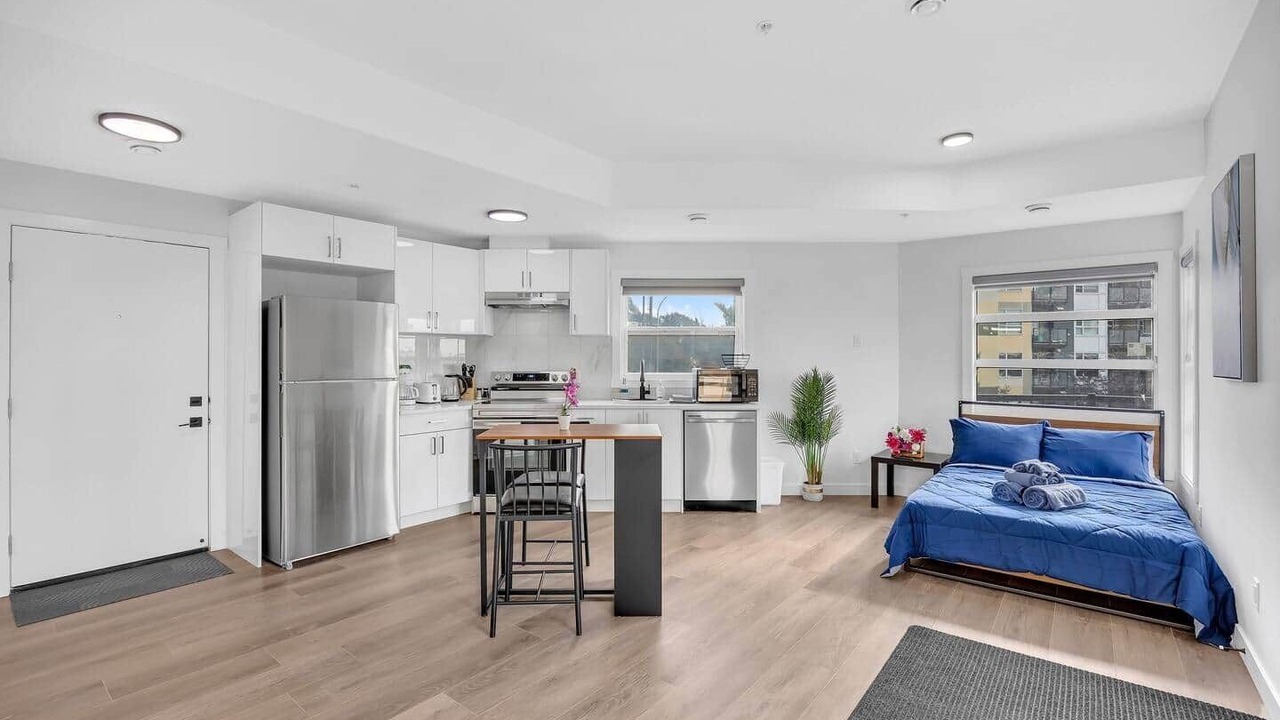 Photo of Others in Crescent Heights