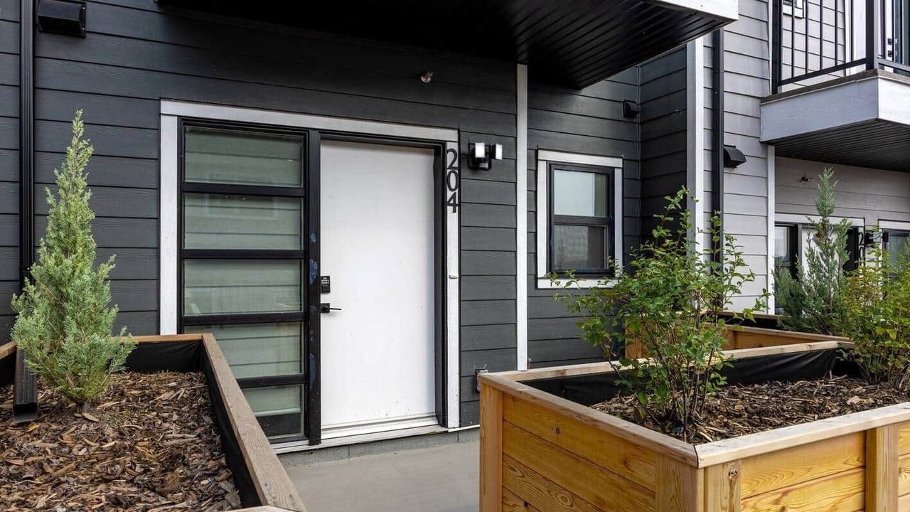 Photo of Outdoor in Crescent Heights