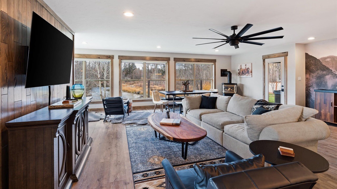 Photo of Livingroom in Kalispell