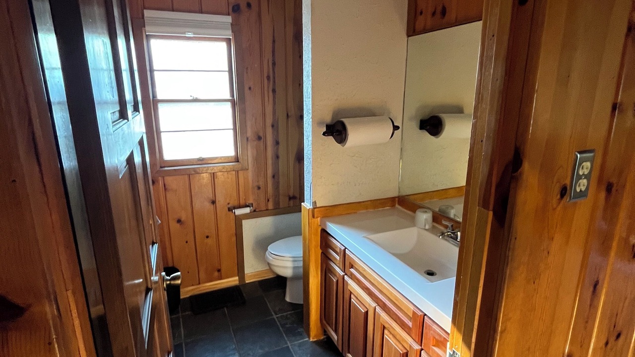 Photo of Bathroom in Lower Arapahoe