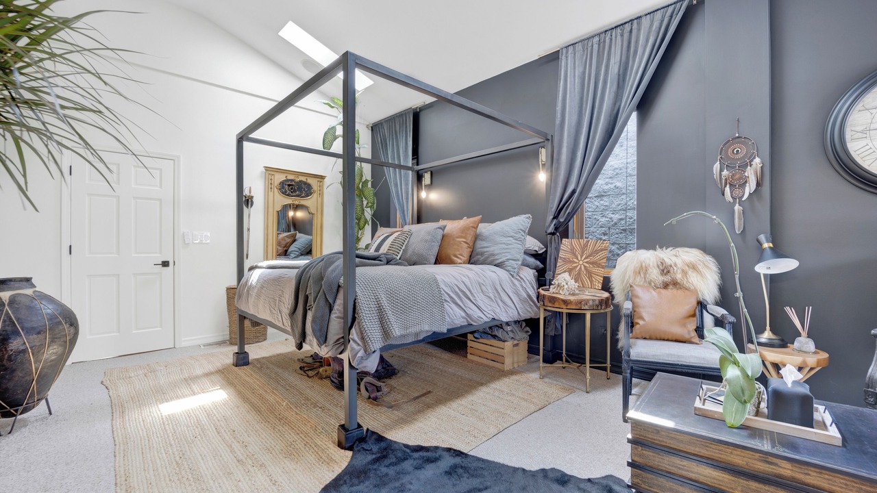 Photo of Bedroom in Wicker Park