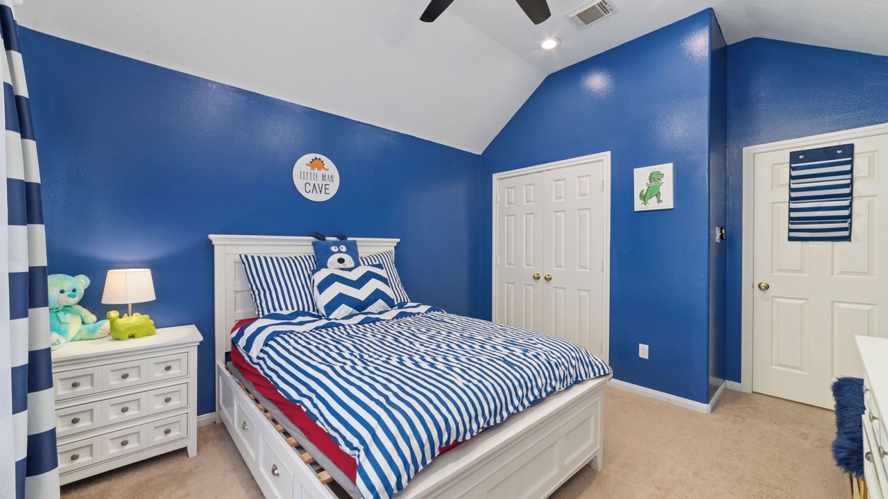 Photo of Bedroom in Clodine