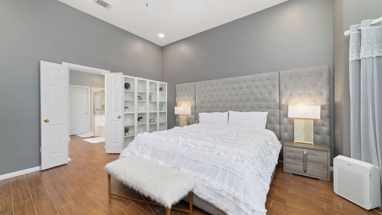 Photo of Bedroom in Clodine