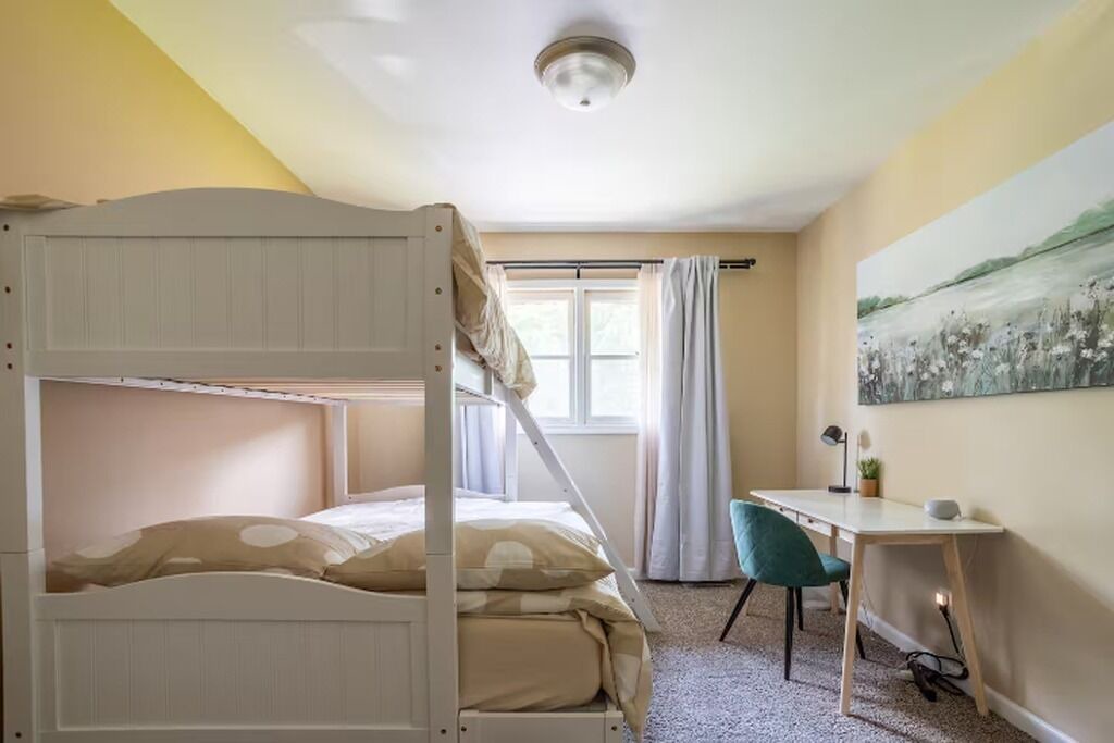 Photo of Bedroom in Pistakee Highlands