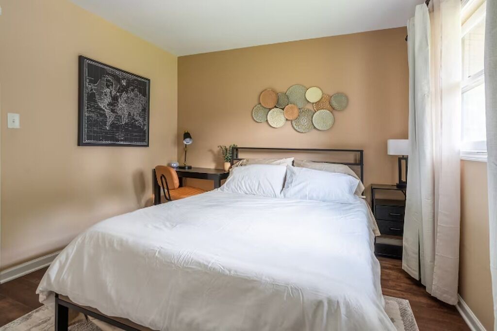 Photo of Bedroom in Pistakee Highlands