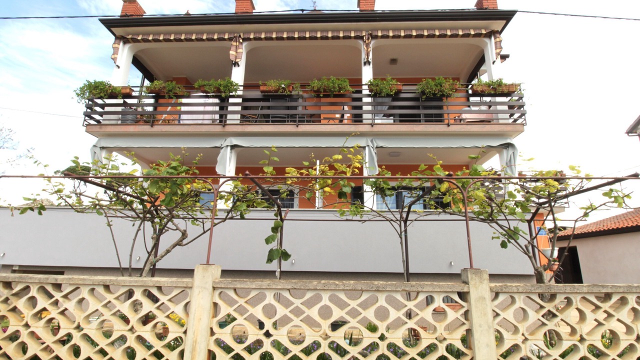 Photo of Outdoor in Seget