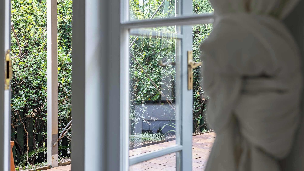 Photo of Others in Red Hill