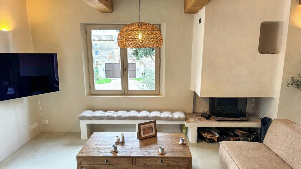 Photo of Livingroom in Saint-Laurent-La-Vernede