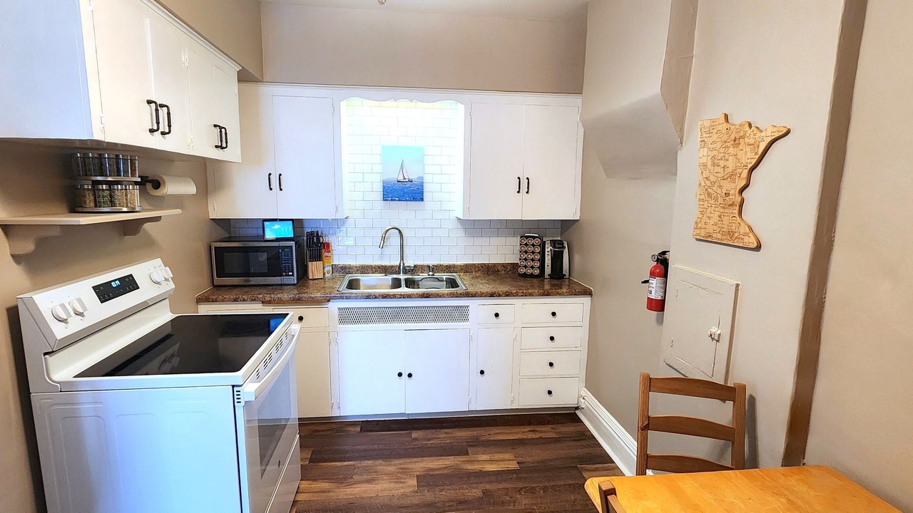 Photo of Kitchen in East Hillside