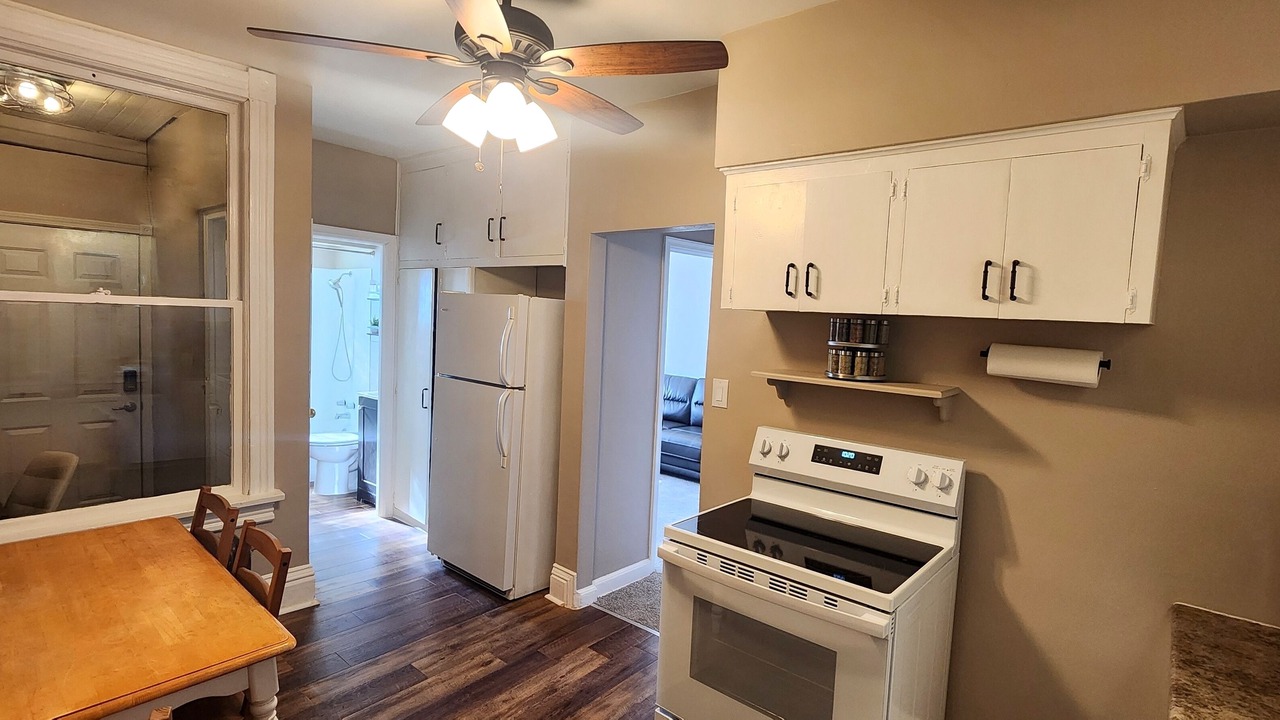 Photo of Kitchen in East Hillside