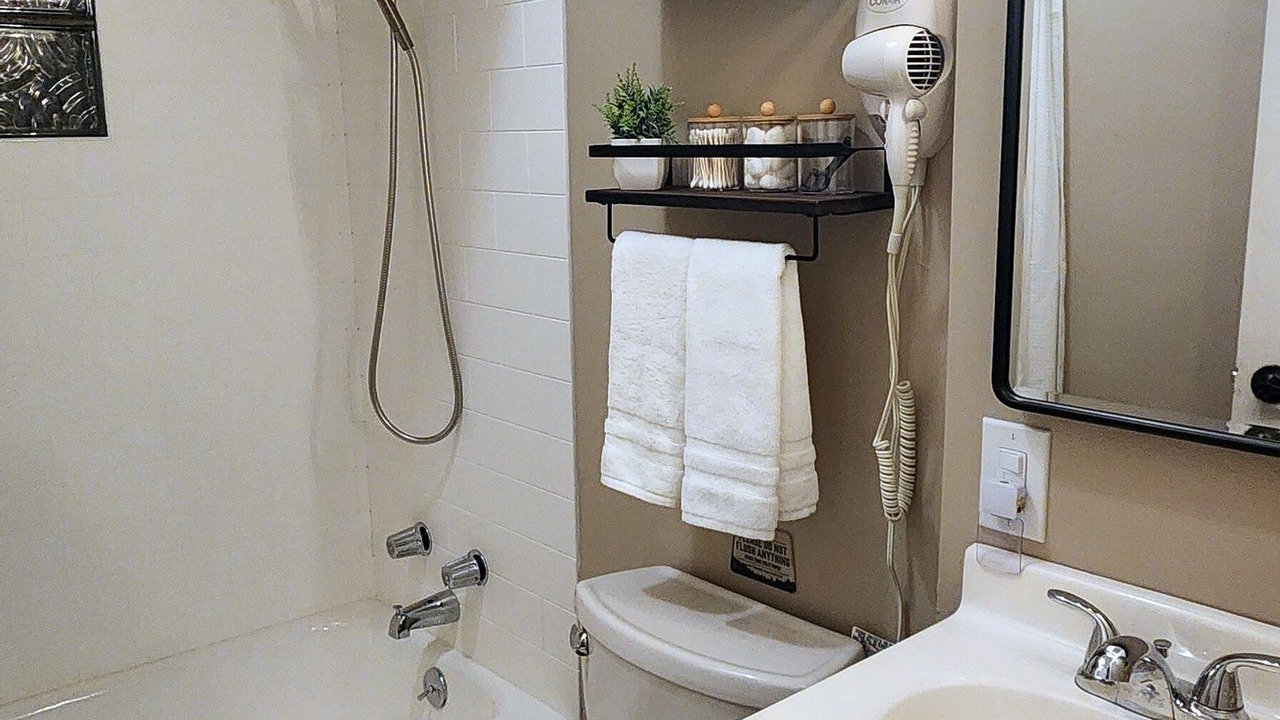Photo of Bathroom in East Hillside