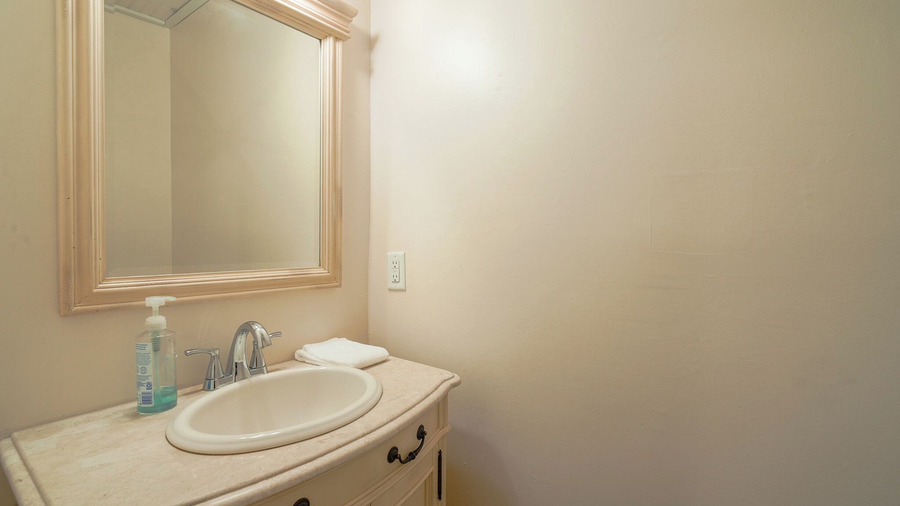 Photo of Bathroom in Country Club Estates