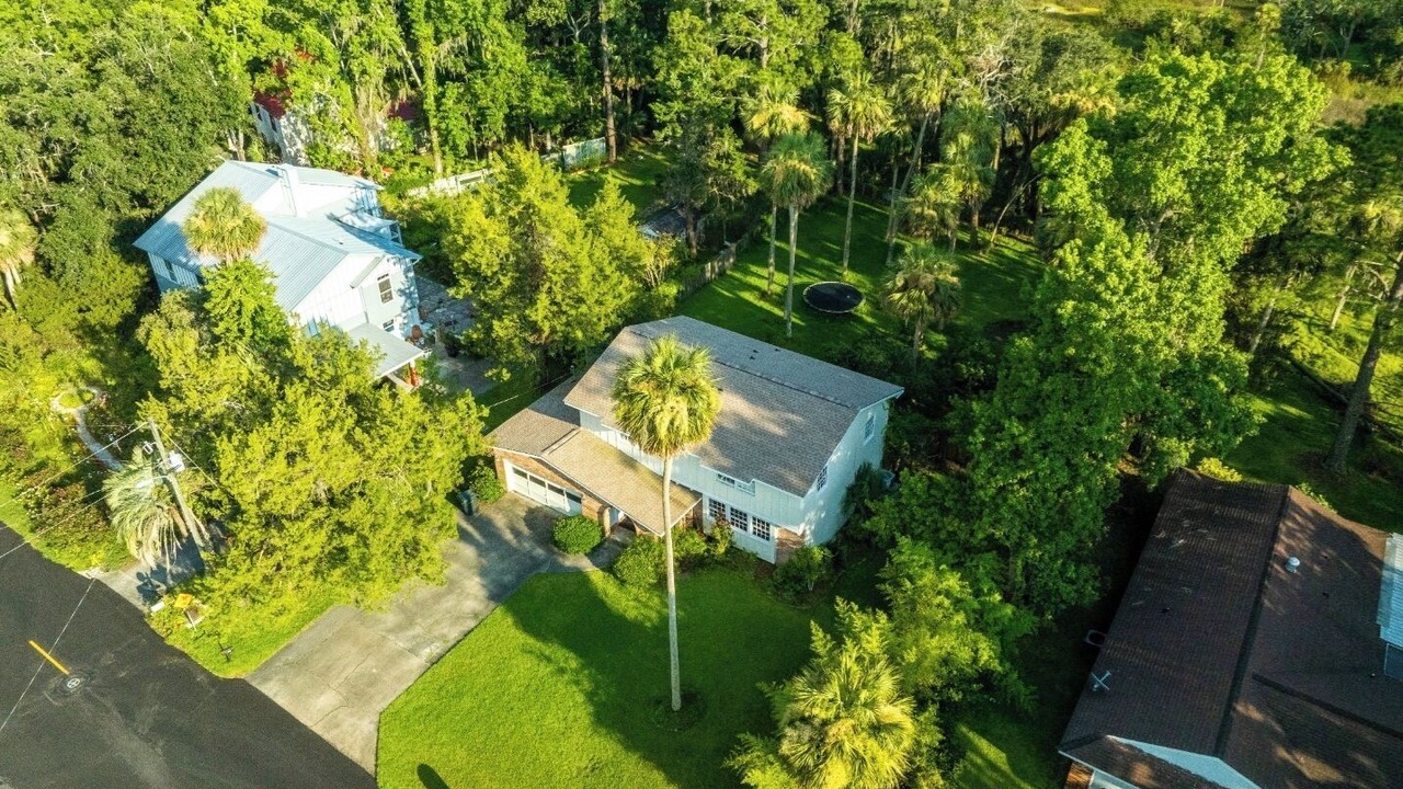Photo of Outdoor in Country Club Estates
