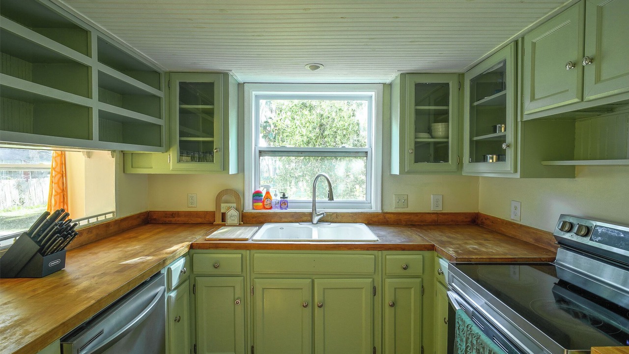 Photo of Kitchen in Country Club Estates