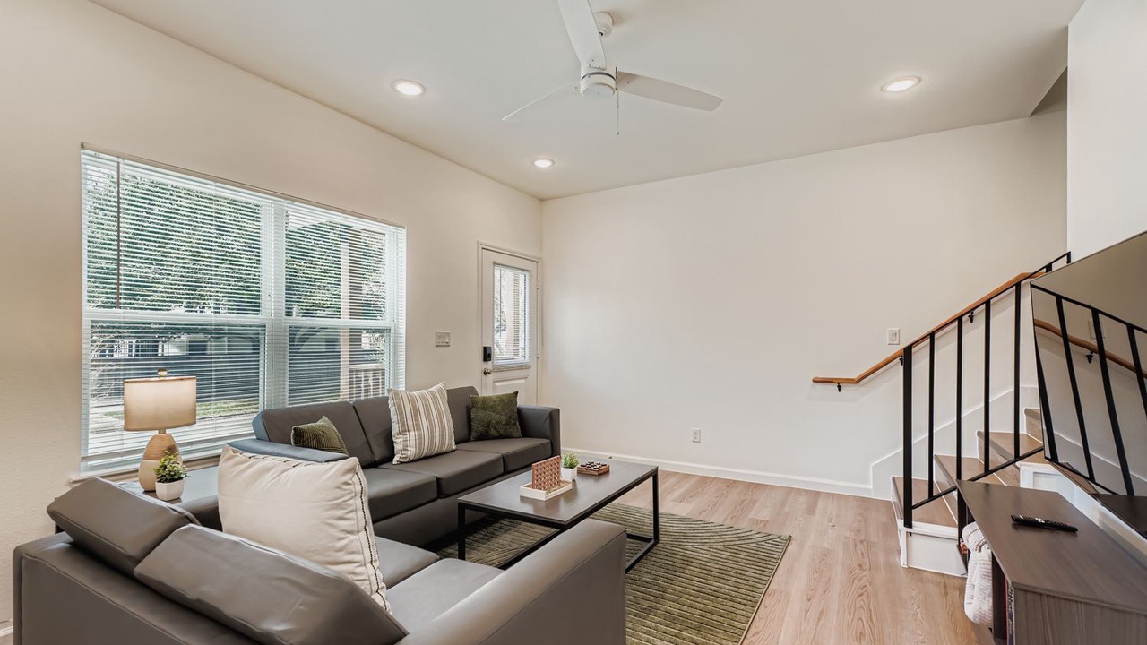 Photo of Livingroom in Southgate