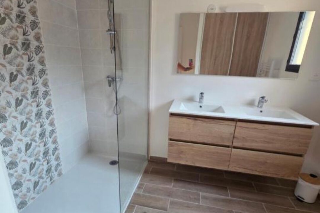 Photo of Bathroom in Rochemaure