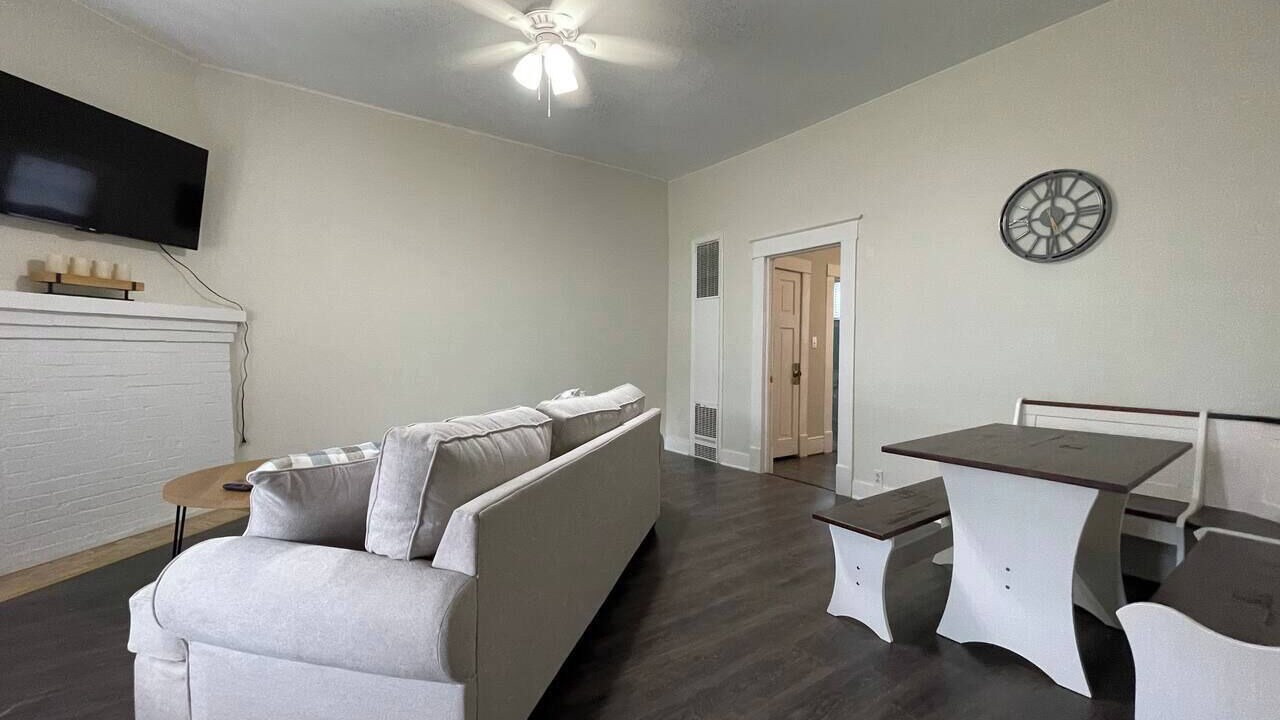 Photo of Livingroom in Hamlet