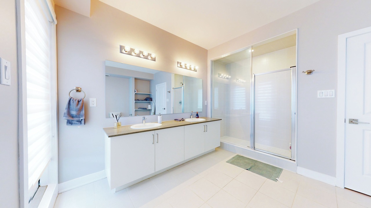 Photo of Bathroom in Newtonbrook