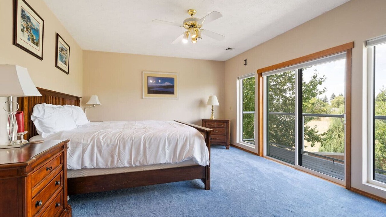 Photo of Bedroom in Greenacres