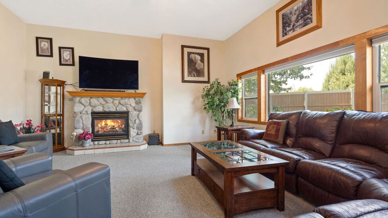 Photo of Livingroom in Greenacres
