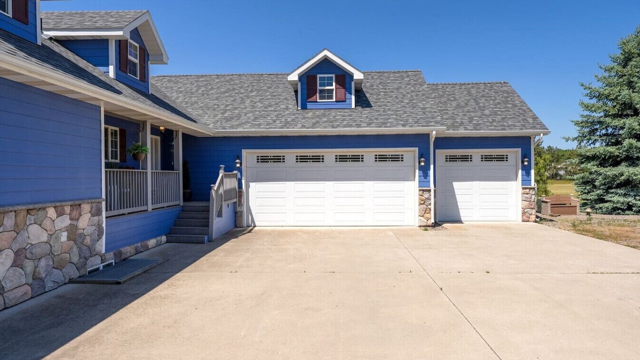 Photo of Outdoor in Otis Orchards-East Farms