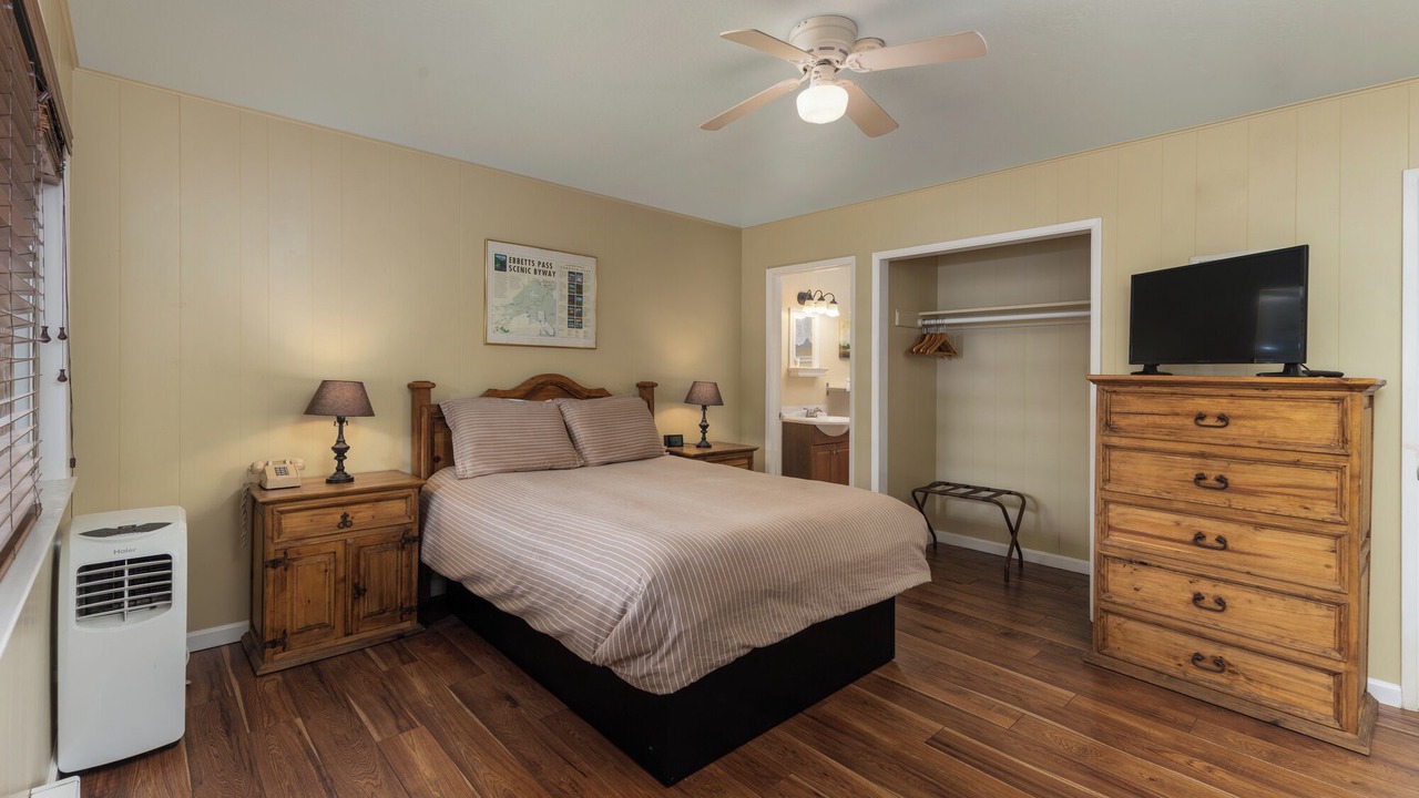 Photo of Bedroom in Glencoe