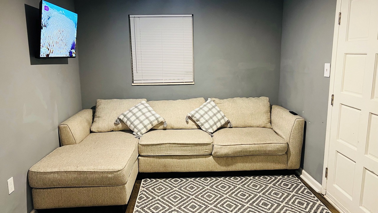 Photo of Livingroom in Northside