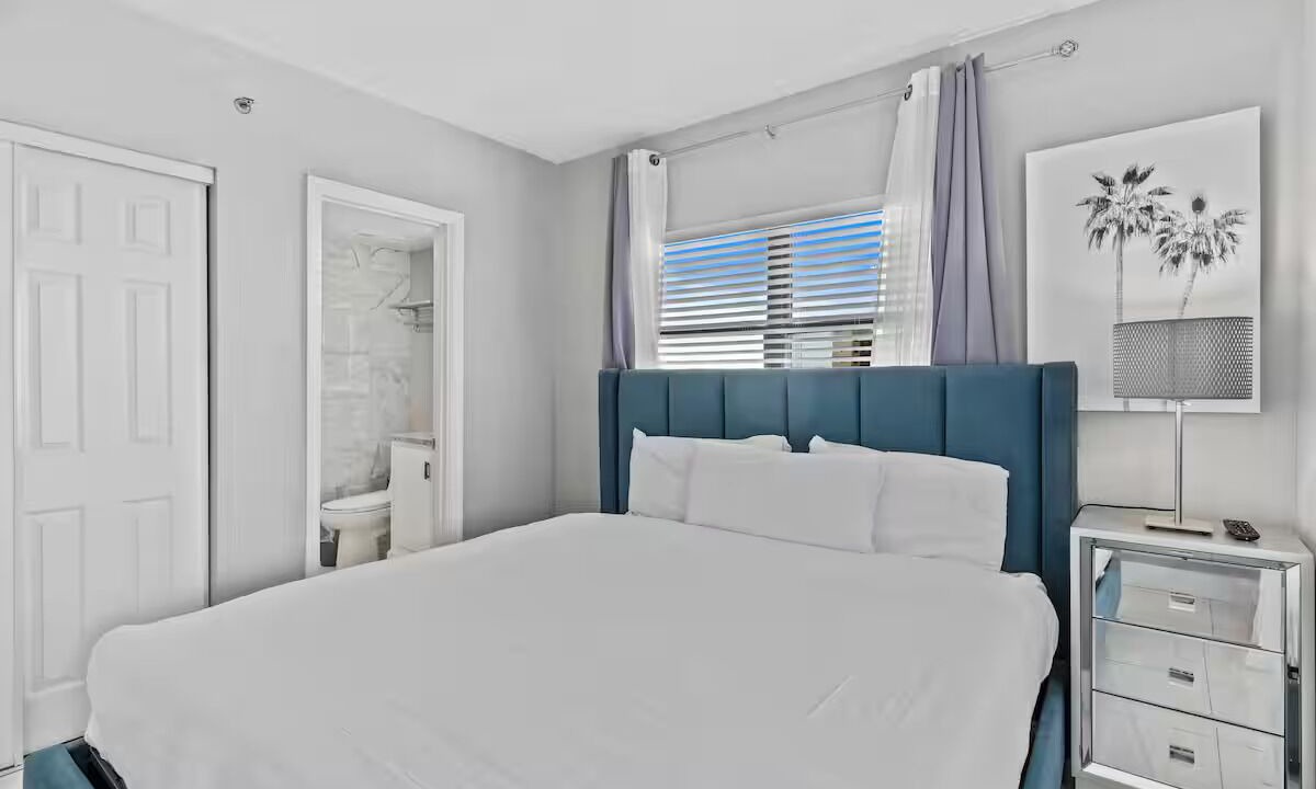 Photo of Bedroom in Florida Center