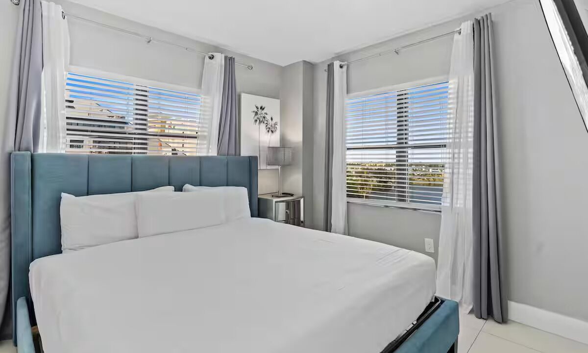 Photo of Bedroom in Florida Center