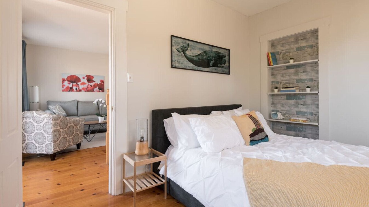 Photo of Bedroom in Western Shore