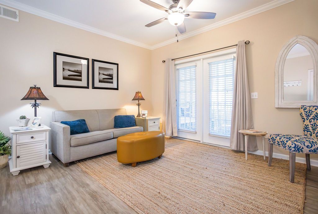 Photo of Livingroom in Saint Simons Heights