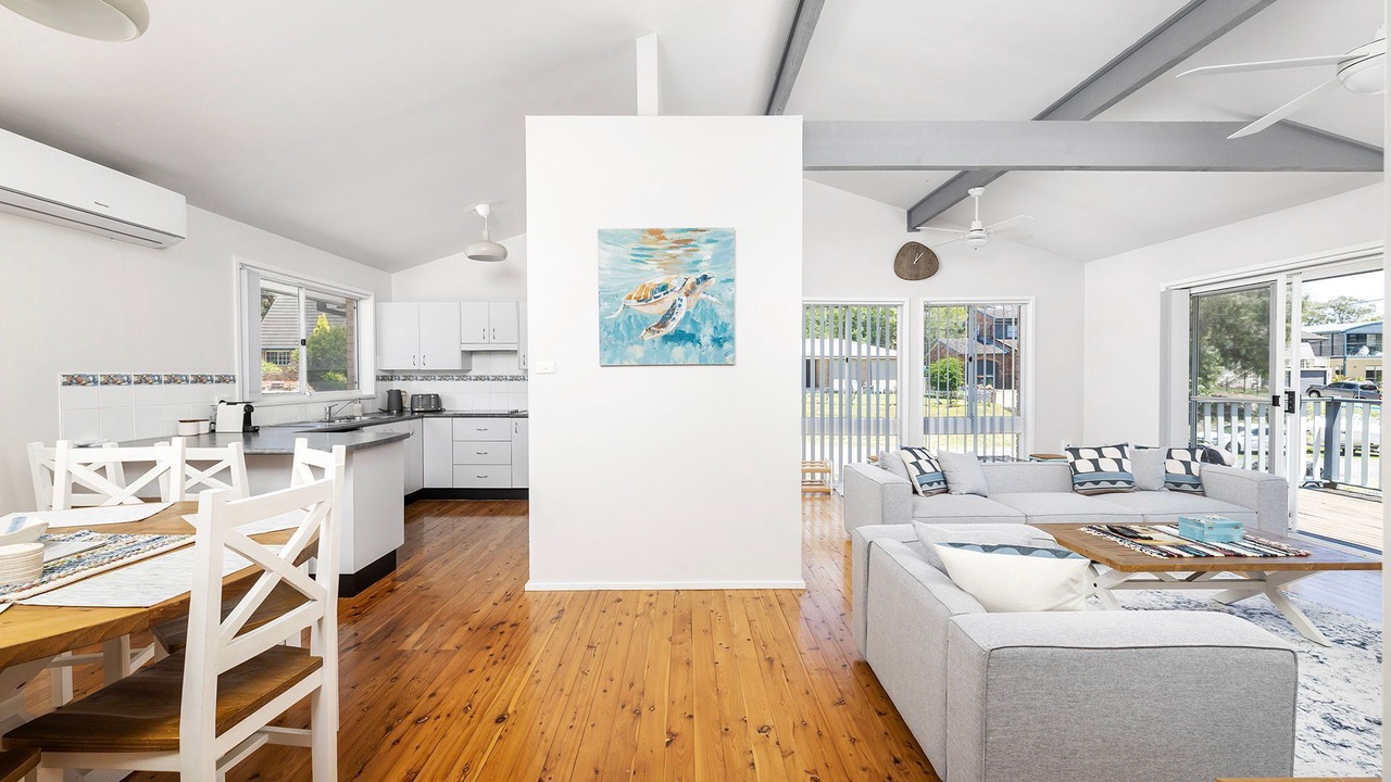 Photo of Livingroom in Lemon Tree Passage