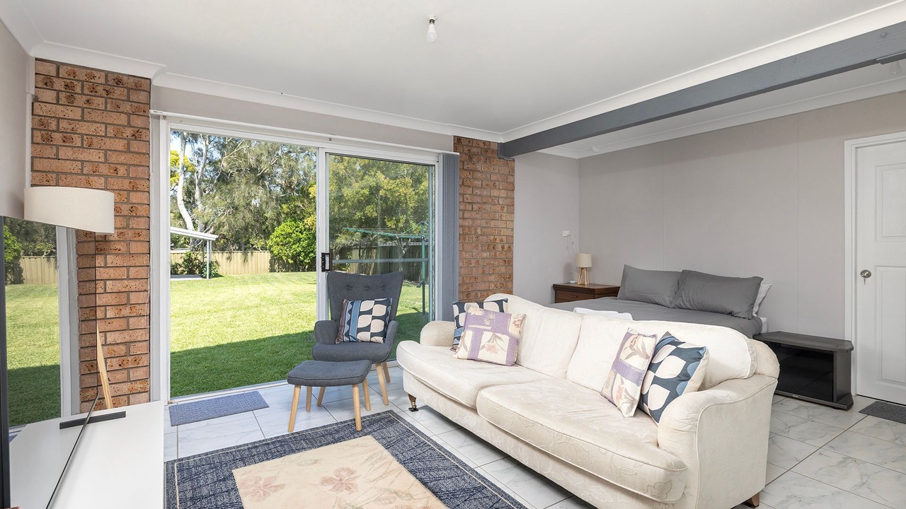 Photo of Livingroom in Lemon Tree Passage