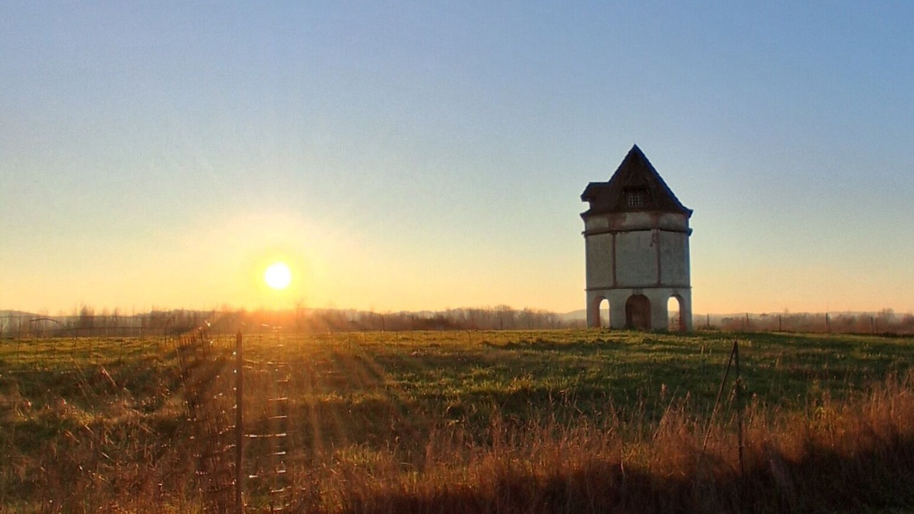 Photo of Others in Le Passage