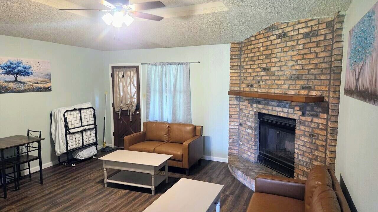Photo of Livingroom in Groves