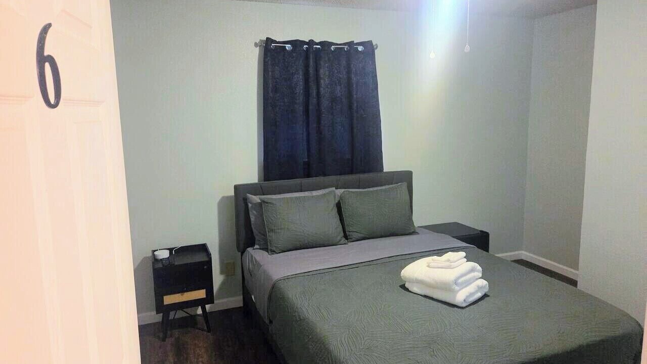 Photo of Bedroom in Groves