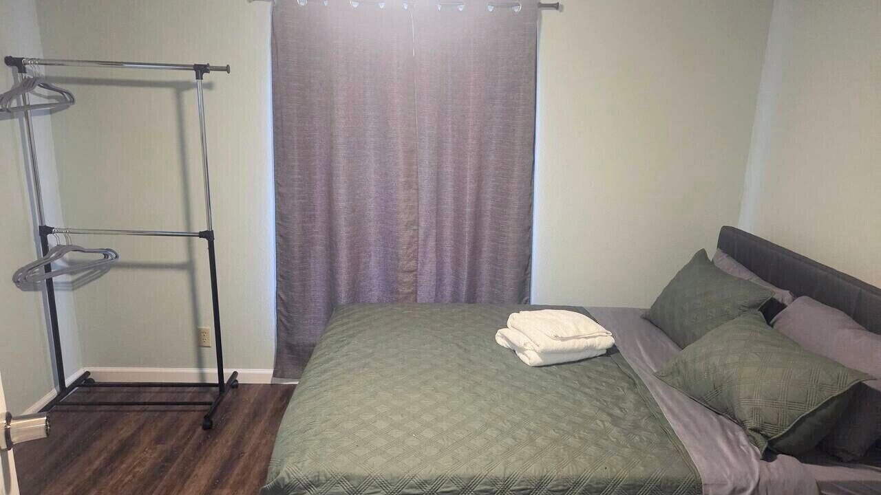 Photo of Bedroom in Groves