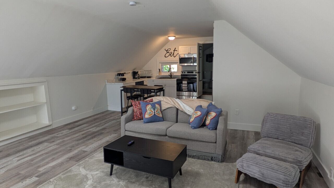 Photo of Livingroom in Charlestown