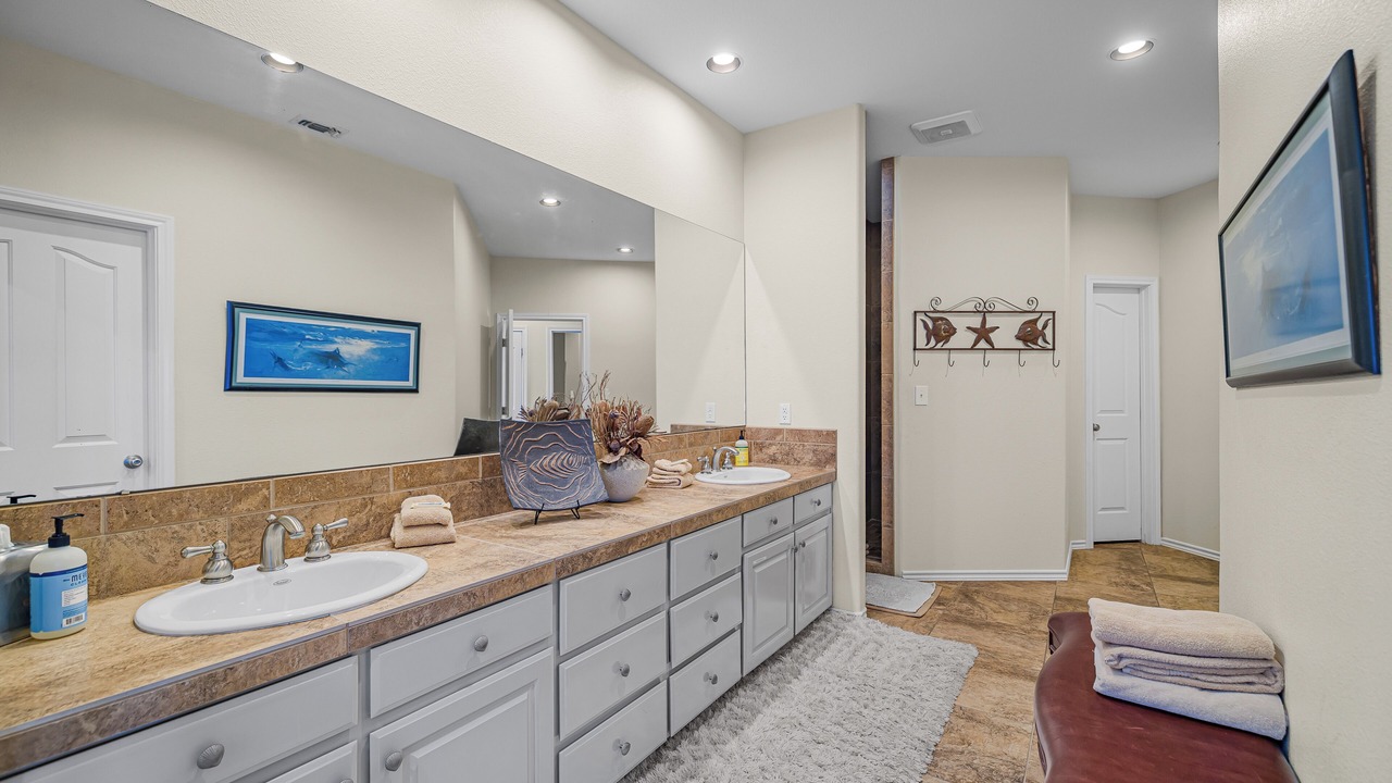 Photo of Bathroom in Port O Connor
