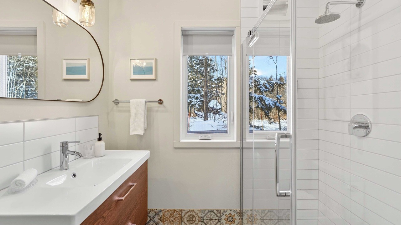 Photo of Bathroom in Saint-Andre-Avellin