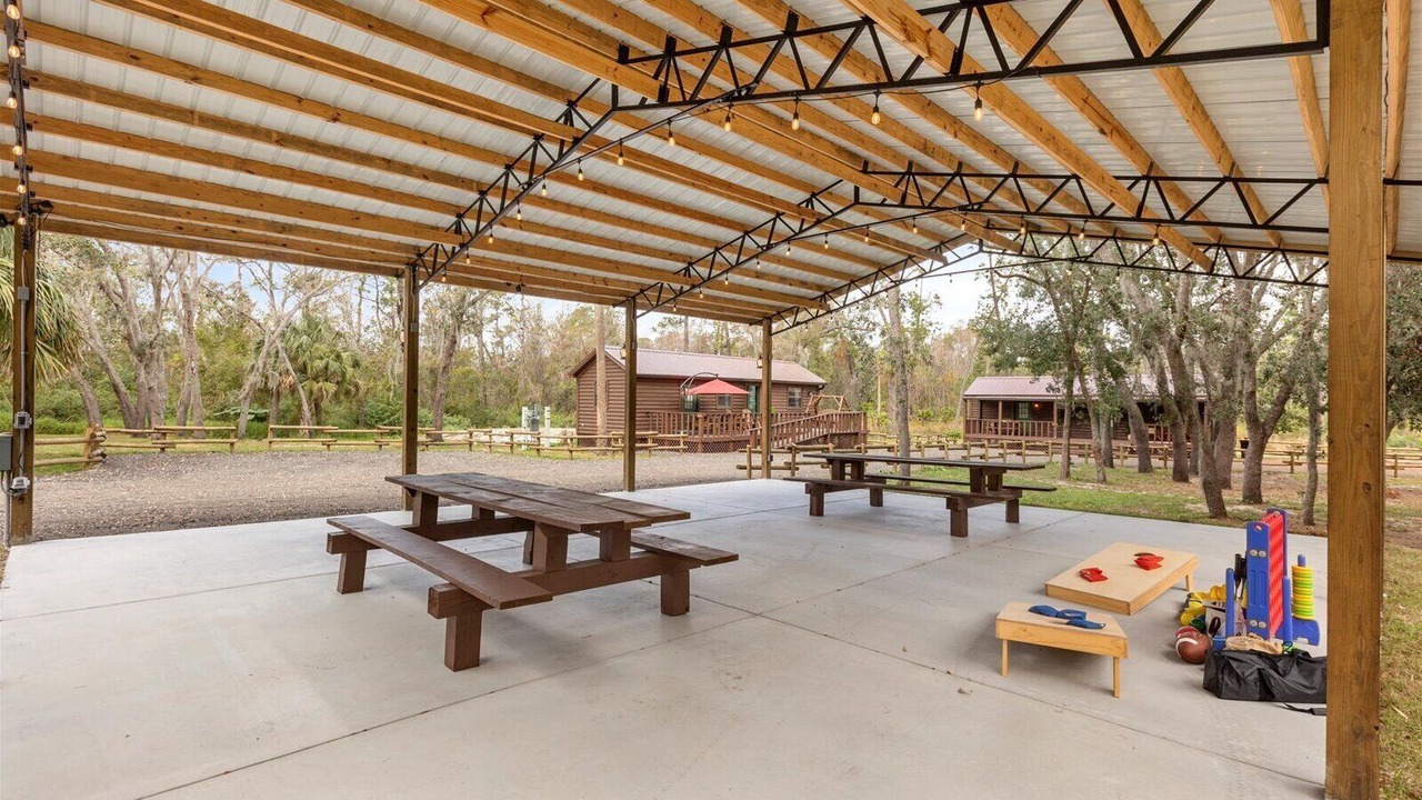 Photo of Outdoor in Loughman