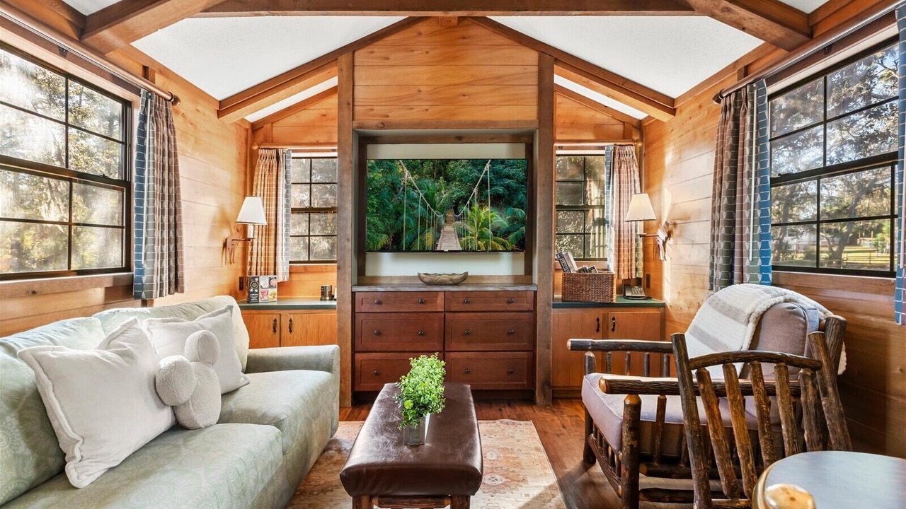 Photo of Livingroom in Loughman